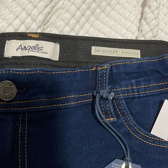 NWT- Angels - 22W. 360 Sculpt Bermuda - Picture 6 of 8
